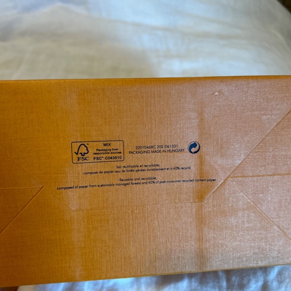 Louis Vuitton shopping bag - Picture 3 of 3